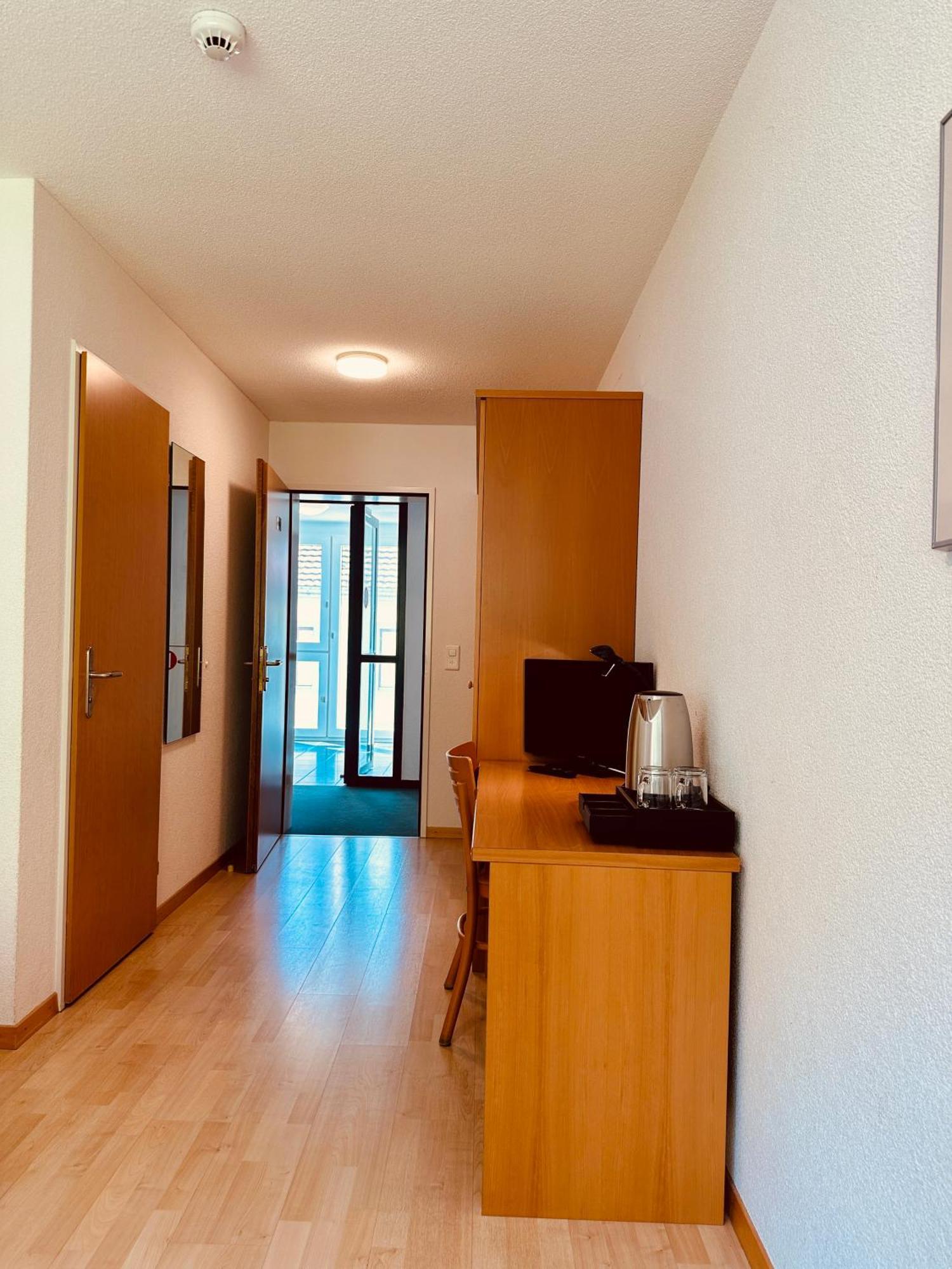 Hotel Rebstock Meiringen Εξωτερικό φωτογραφία