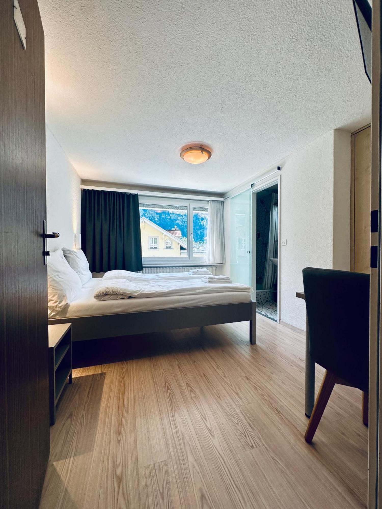 Hotel Rebstock Meiringen Εξωτερικό φωτογραφία